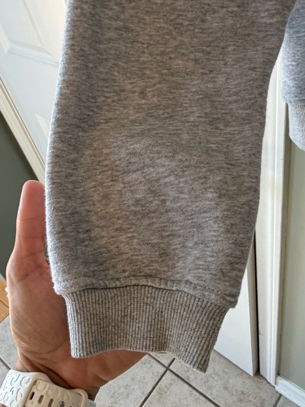 White Fox Feel the Love Hoodie- S/M - Picture 5 of 11
